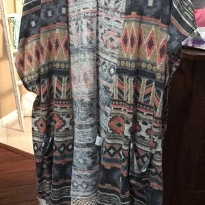 Oversize cardigan/kimono tribal print
